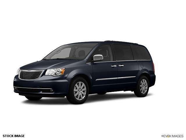 Chrysler Town and Country 2012 photo 4
