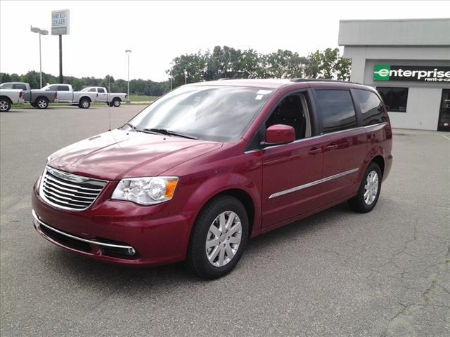 Chrysler Town and Country ST SLT SXT Power Wagon Lar MiniVan