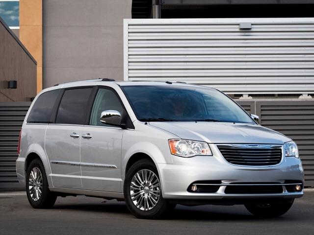 Chrysler Town and Country AUTO LX MiniVan