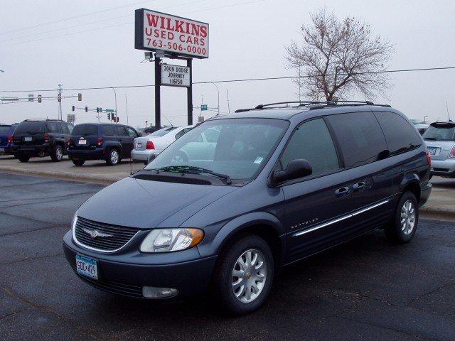 Chrysler Town and Country Rubic MiniVan