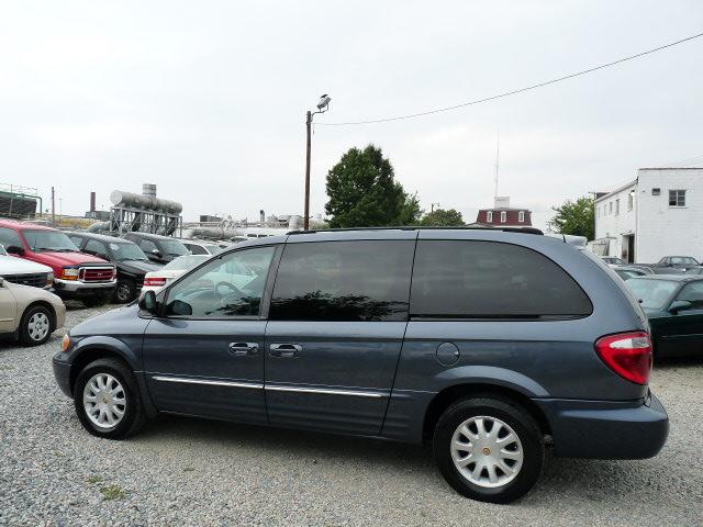 Chrysler Town and Country H6-vdc MiniVan