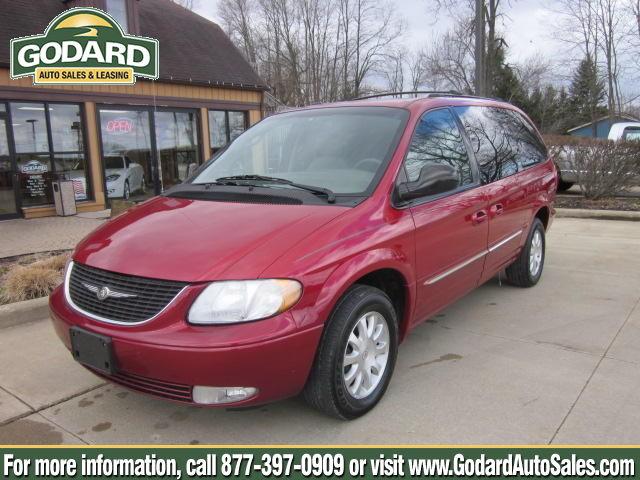 Chrysler Town and Country Quad Coupe 3 MiniVan