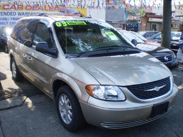 Chrysler Town and Country 2WD 4dr SE MiniVan