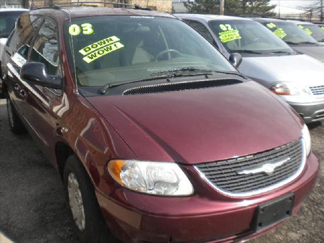 Chrysler Town and Country Quad Coupe 3 MiniVan