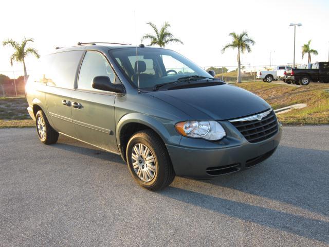 Chrysler Town and Country Unknown MiniVan