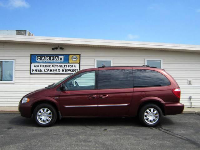 Chrysler Town and Country X Navigation Sport MiniVan