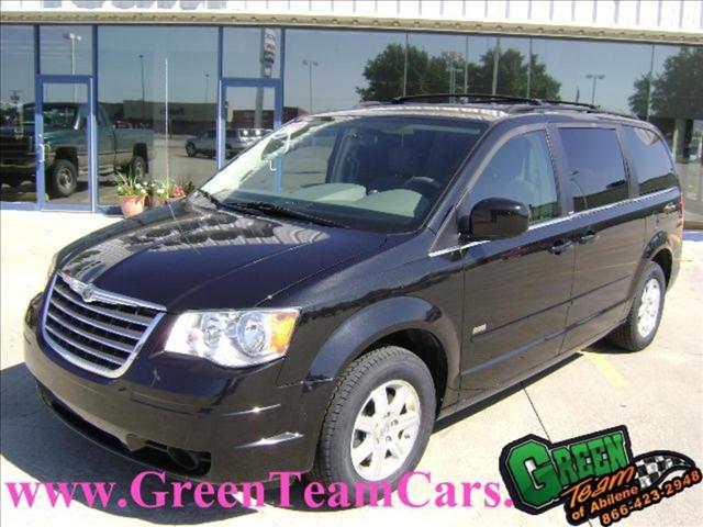 Chrysler Town and Country 3.5 MiniVan