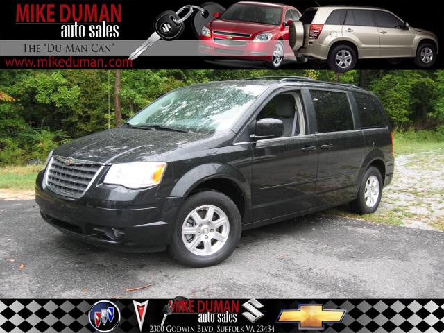 Chrysler Town and Country 3.5 MiniVan