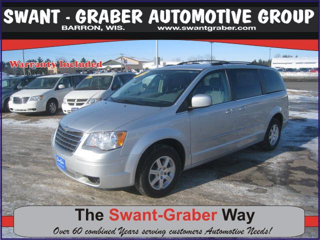 Chrysler Town and Country 3.5 MiniVan