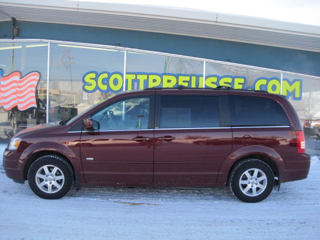 Chrysler Town and Country Super Crew Lariat 4WD MiniVan