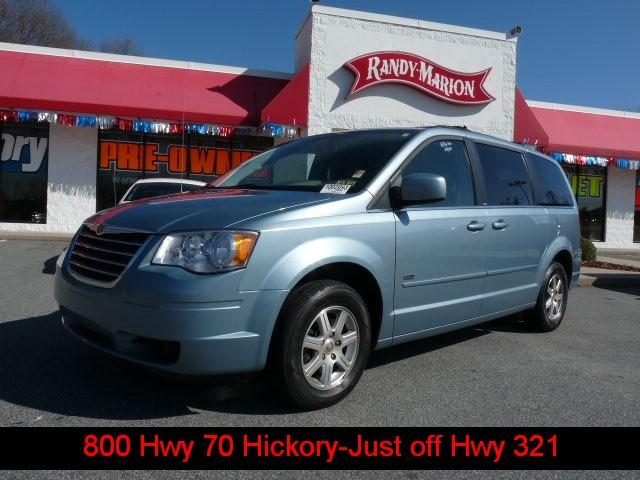 Chrysler Town and Country 3.5 MiniVan