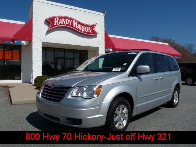 Chrysler Town and Country 3.5 MiniVan