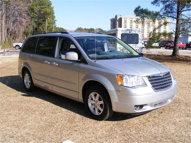 Chrysler Town and Country 3.5 MiniVan