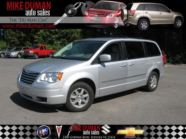 Chrysler Town and Country 3.5 MiniVan