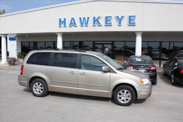 Chrysler Town and Country 3.5 MiniVan