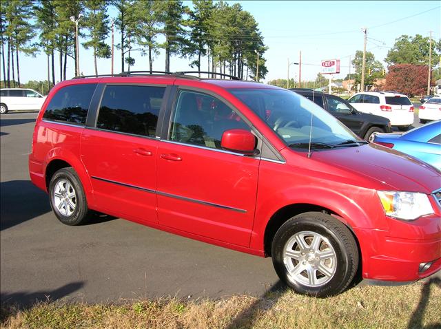 Chrysler Town and Country 3.5 MiniVan