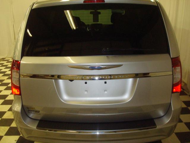 Chrysler Town and Country 3.5 MiniVan