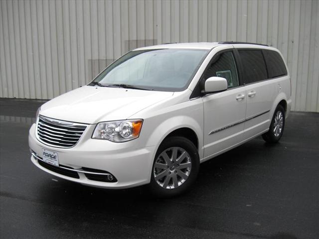 Chrysler Town and Country 3.5 MiniVan