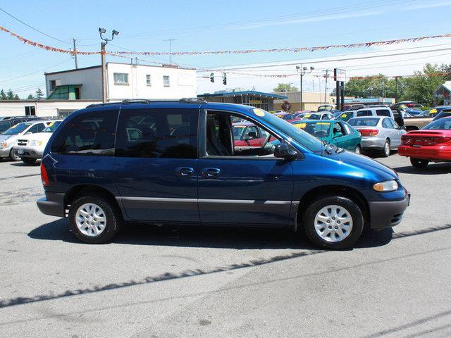 Chrysler Voyager 2000 photo 13