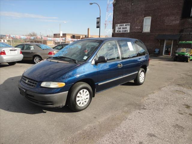 Chrysler Voyager 2000 photo 1