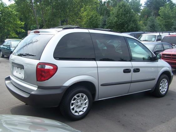 Chrysler Voyager 2001 photo 1