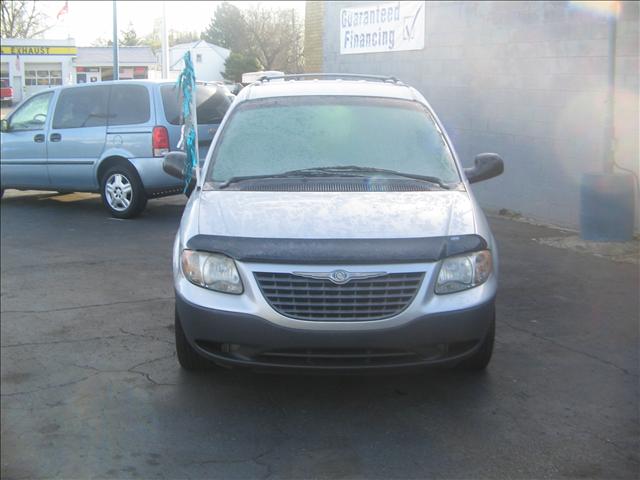 Chrysler Voyager 2001 photo 1