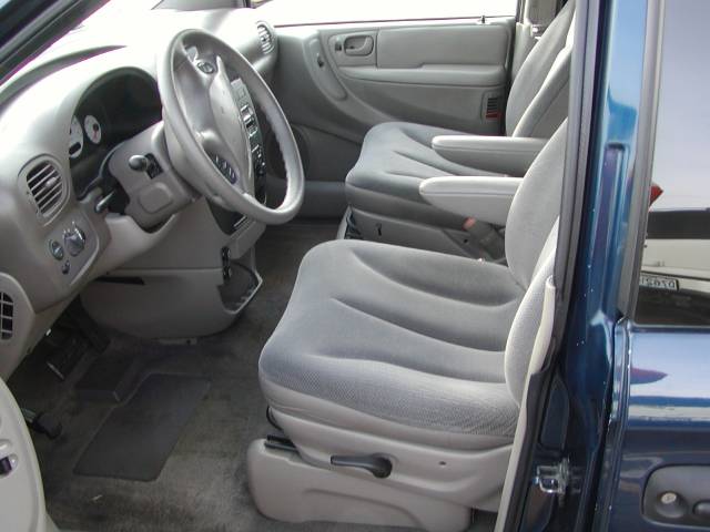 Chrysler Voyager 2001 photo 1