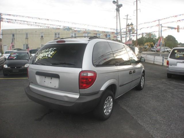 Chrysler Voyager 2001 photo 2