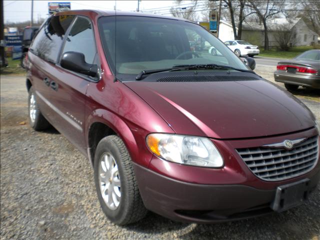 Chrysler Voyager 2001 photo 1