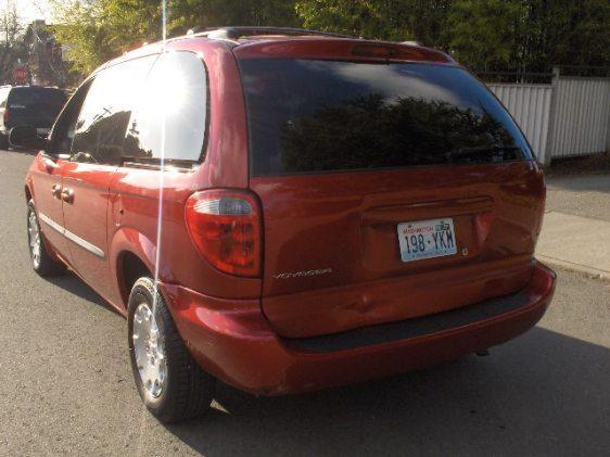 Chrysler Voyager 2001 photo 1