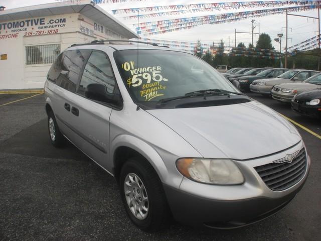 Chrysler Voyager Base MiniVan