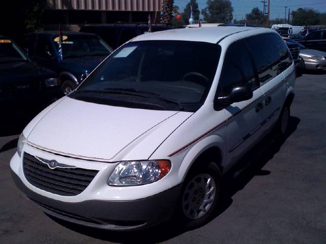 Chrysler Voyager Base MiniVan