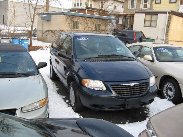 Chrysler Voyager 2001 photo 1