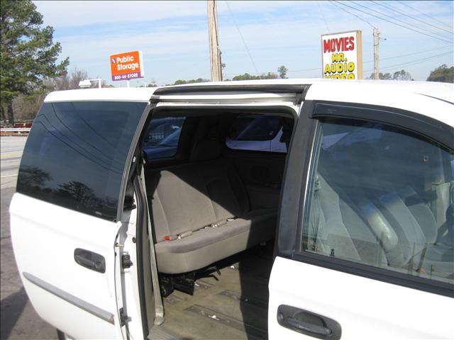 Chrysler Voyager 2001 photo 5