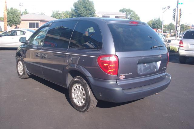 Chrysler Voyager 2002 photo 3