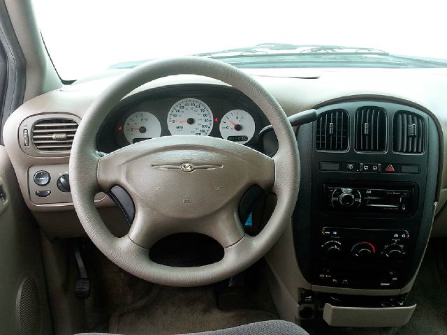 Chrysler Voyager 2002 photo 5