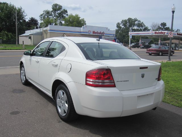 Dodge Avenger SE Sedan