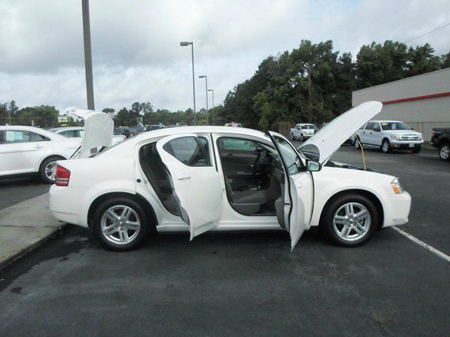 Dodge Avenger S Sedan