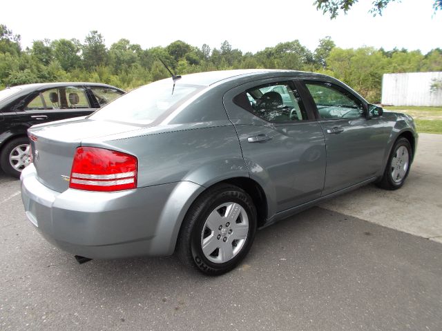 Dodge Avenger SE Sedan