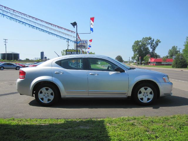 Dodge Avenger SE Sedan