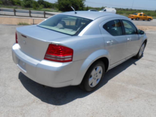 Dodge Avenger SE Sedan