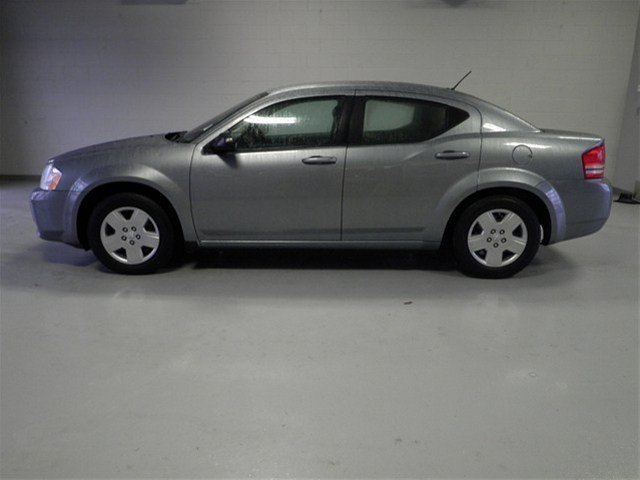 Dodge Avenger 2009 photo 2