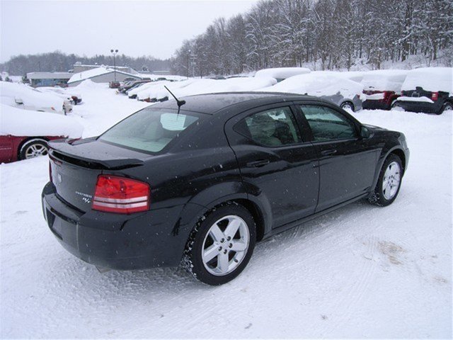 Dodge Avenger 2009 photo 2