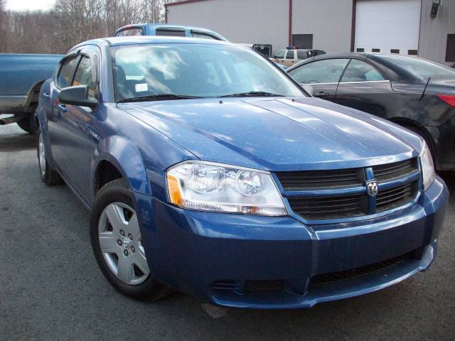 Dodge Avenger SE Sedan