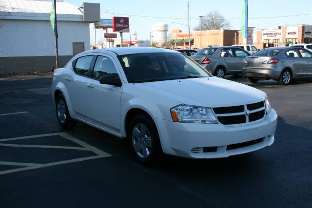 Dodge Avenger 2010 photo 4