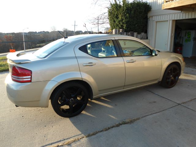 Dodge Avenger 2010 photo 2