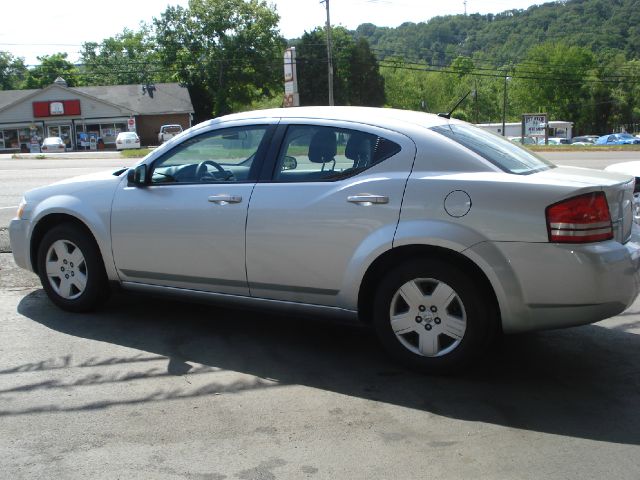 Dodge Avenger 2010 photo 3