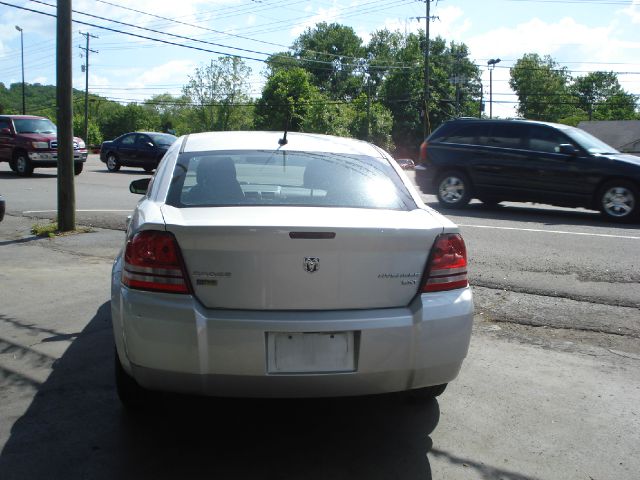 Dodge Avenger 2010 photo 4