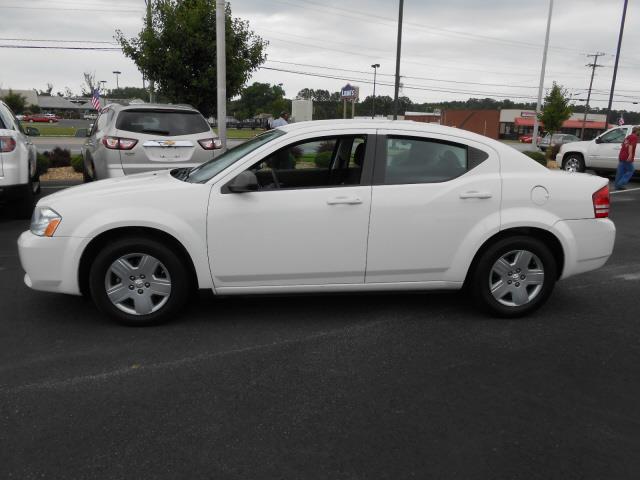 Dodge Avenger 2010 photo 1