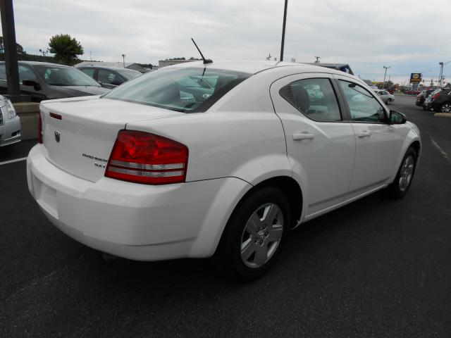 Dodge Avenger 2010 photo 2